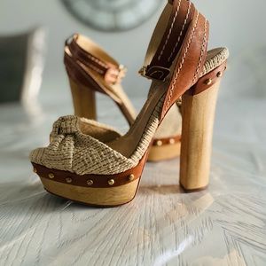 Woman’s platform sandals